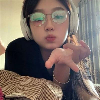 都是陌生人封面